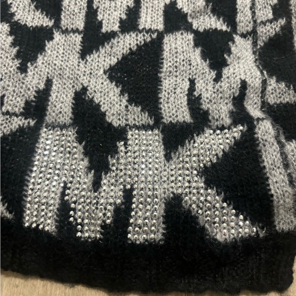 W MK monogram scarf - Picture 2 of 3
